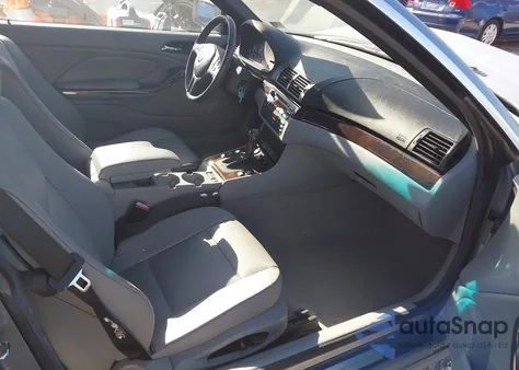 2004 BMW 325Ci z USA, uszkodzony, nr VIN WBABW33414PL28805